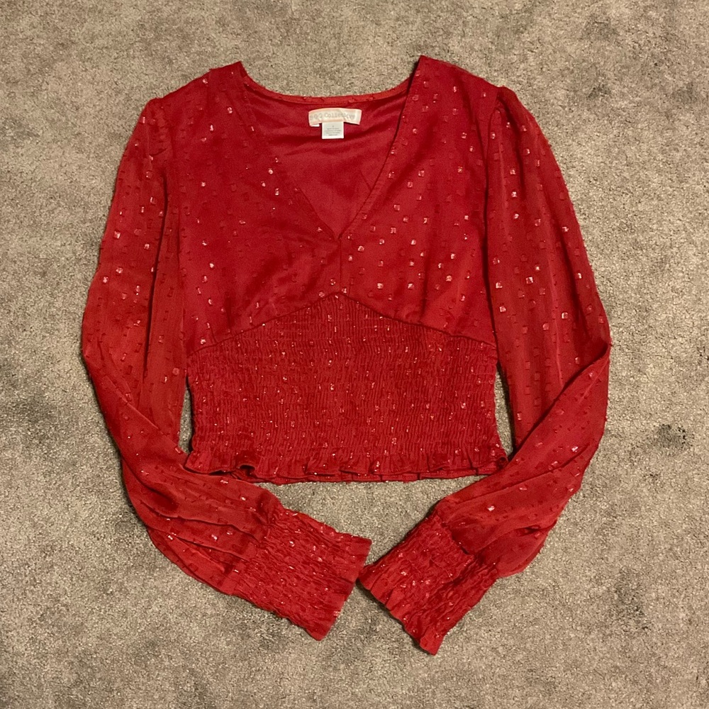 3/$13💞Red V-neck Shimmer Top